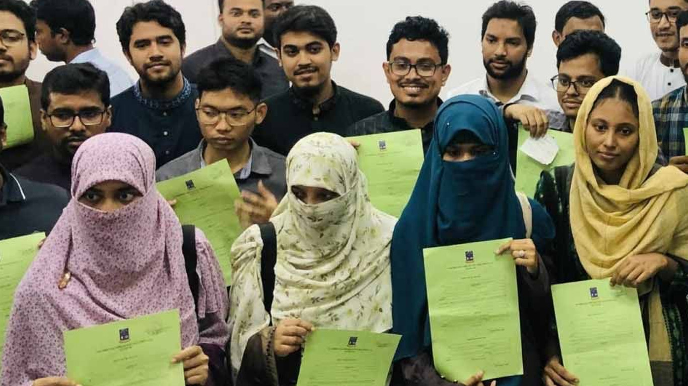 ডাকসুতে শিবিরের প্যানেলে ৪ নারী শিক্ষার্থী, কে কোন পদে?